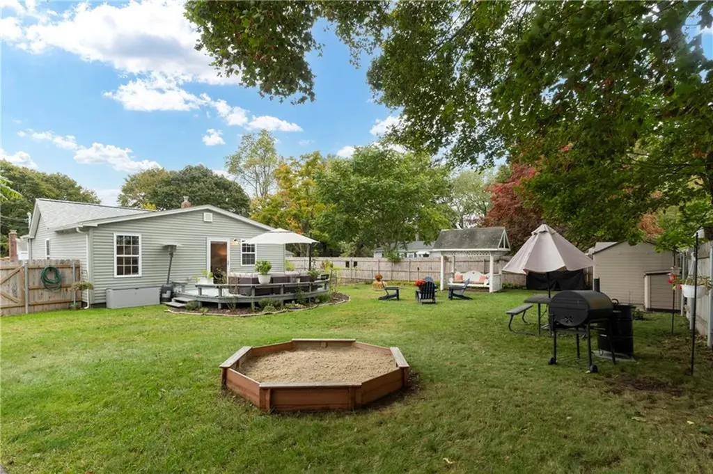 319 Arlington Avenue Warwick RI 02889