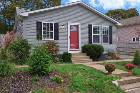 319 Arlington Avenue Warwick RI 02889