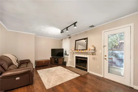 1603 Plainfield Pike Johnston RI 02919