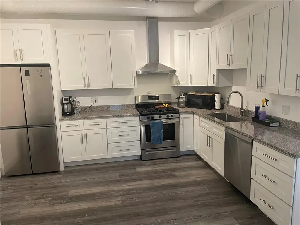 318 Lafayette Street Pawtucket RI 02860