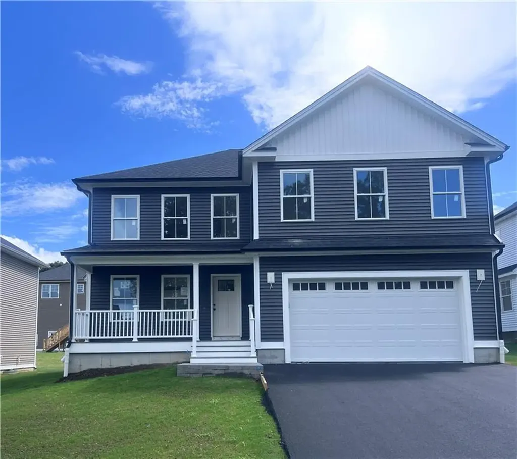 212 Street Louis Avenue Woonsocket RI 02895