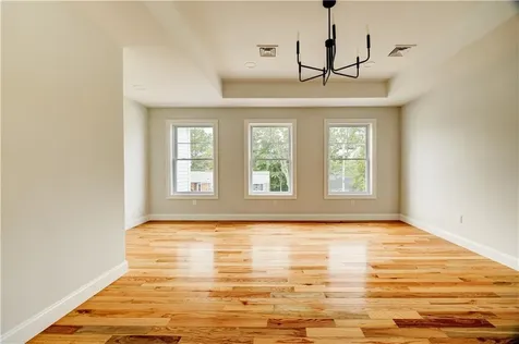 212 Street Louis Avenue Woonsocket RI 02895