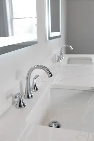 212 Street Louis Avenue Woonsocket RI 02895