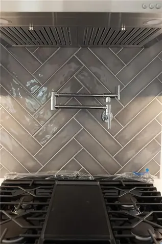 212 Street Louis Avenue Woonsocket RI 02895