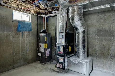 212 Street Louis Avenue Woonsocket RI 02895