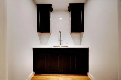 212 Street Louis Avenue Woonsocket RI 02895