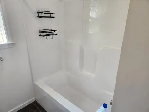 81 Bayview Avenue Bristol RI 02809