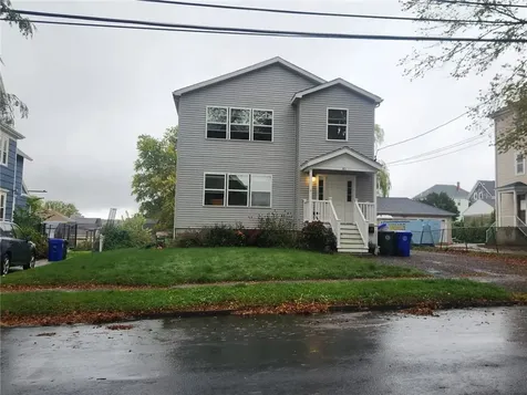 81 Bayview Avenue Bristol RI 02809