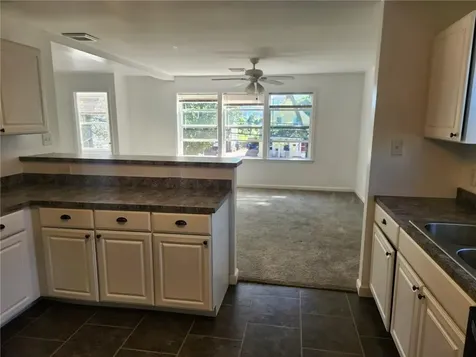 81 Bayview Avenue Bristol RI 02809