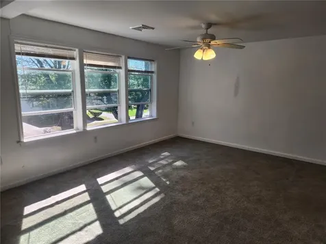 81 Bayview Avenue Bristol RI 02809