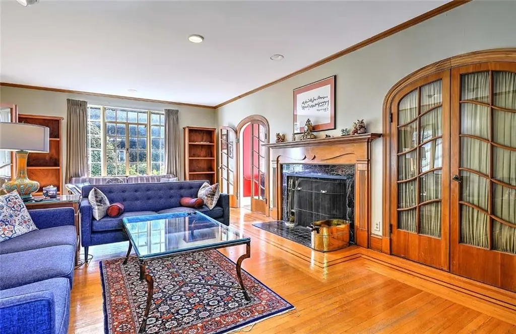 160 Slater Avenue Providence RI 02906