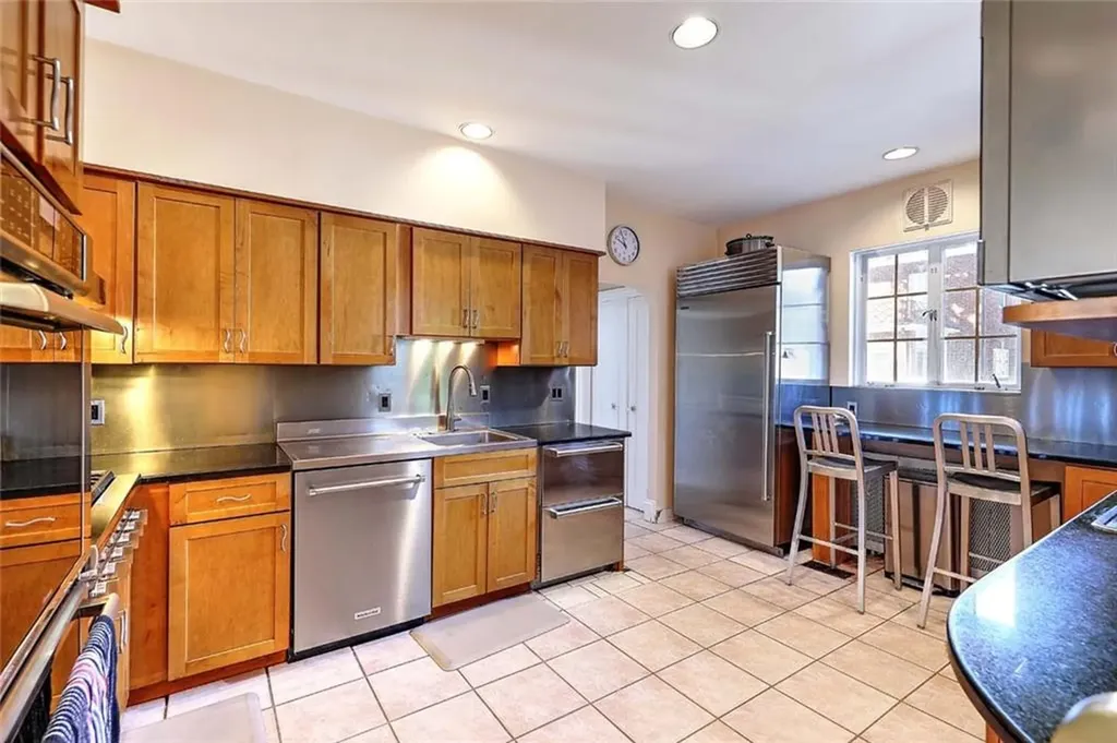 160 Slater Avenue Providence RI 02906