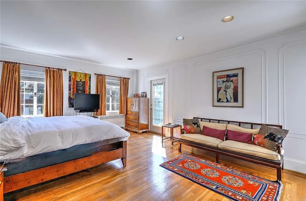 160 Slater Avenue Providence RI 02906