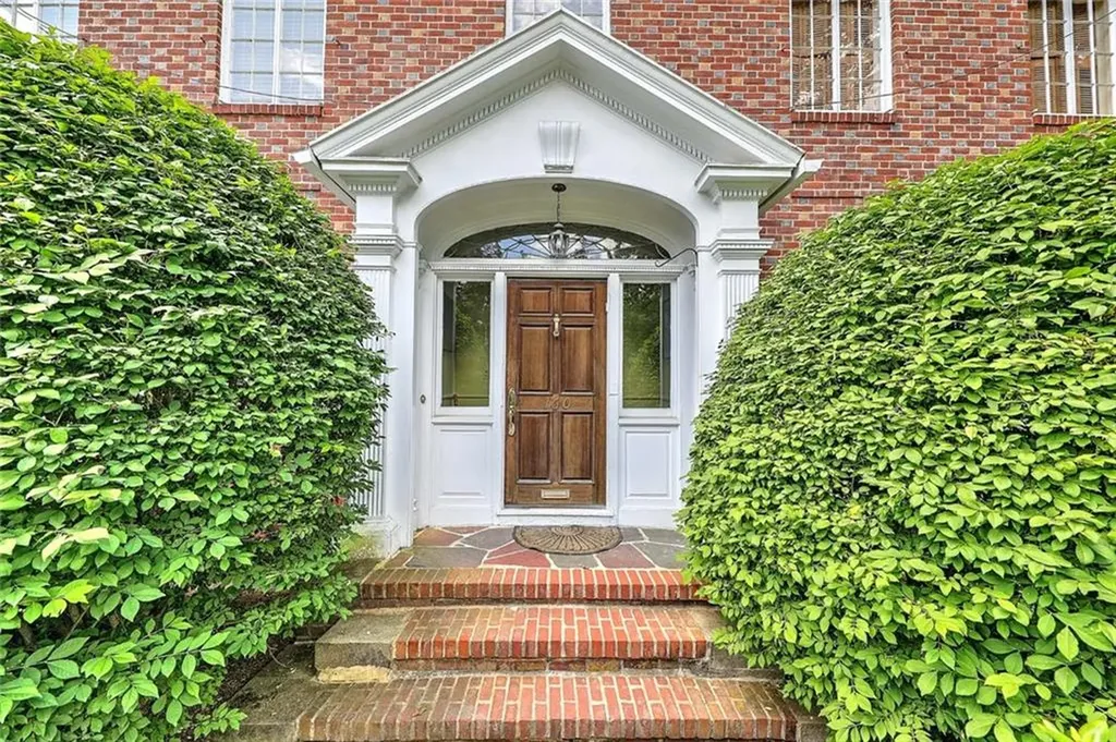 160 Slater Avenue Providence RI 02906