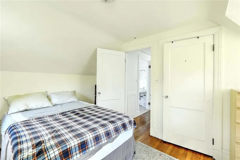 160 Slater Avenue Providence RI 02906