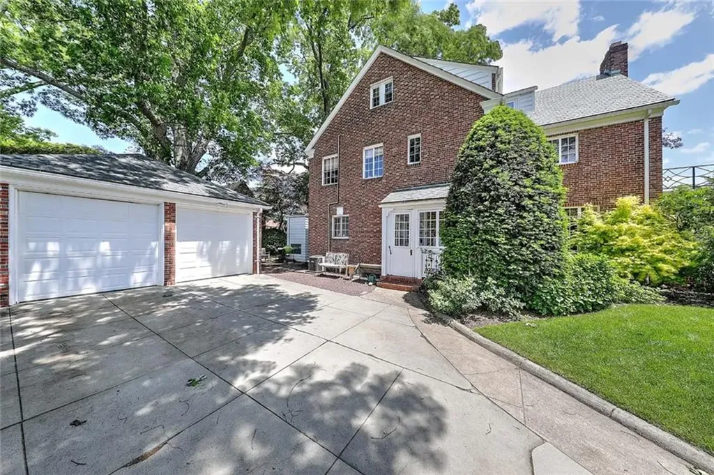 160 Slater Avenue Providence RI 02906