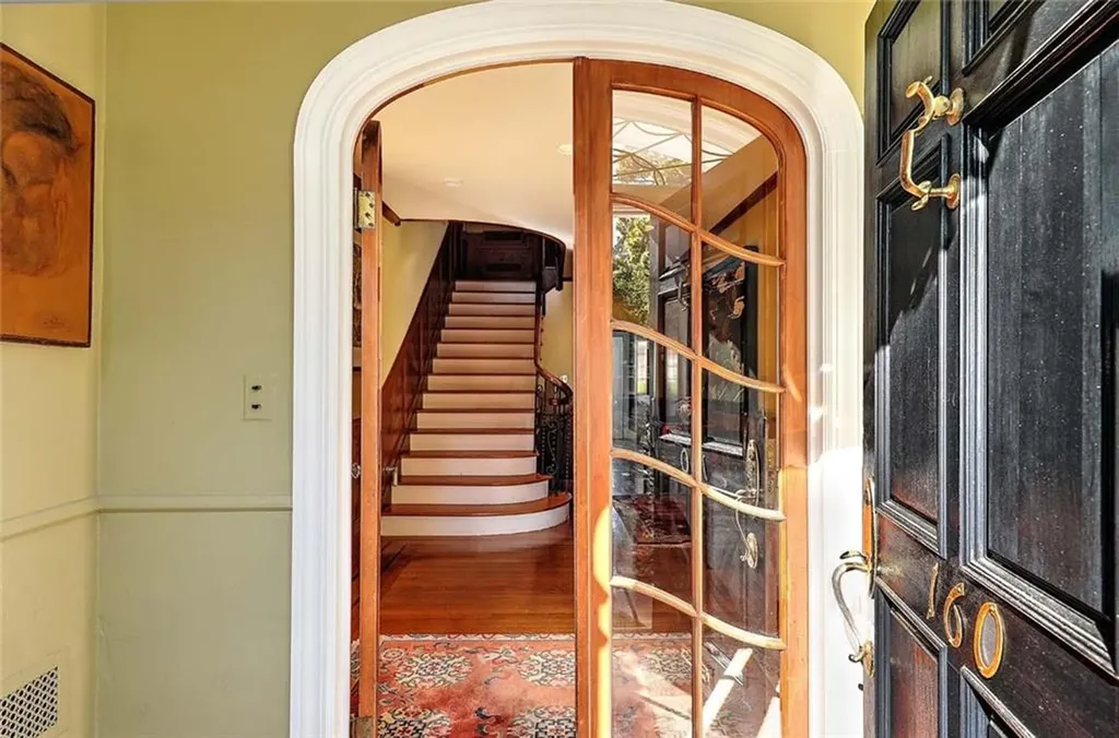 160 Slater Avenue Providence RI 02906