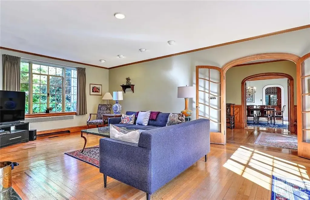 160 Slater Avenue Providence RI 02906