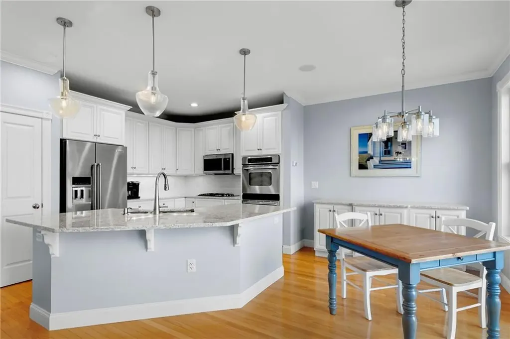 87 Waters Edge Tiverton RI 02878