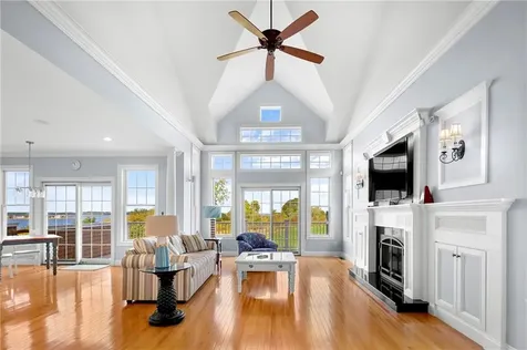 87 Waters Edge Tiverton RI 02878