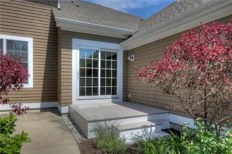 87 Waters Edge Tiverton RI 02878