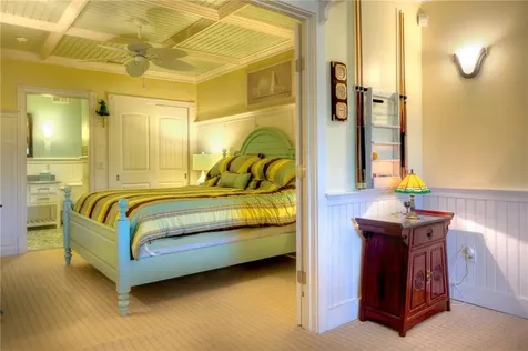 87 Waters Edge Tiverton RI 02878