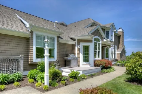 87 Waters Edge Tiverton RI 02878