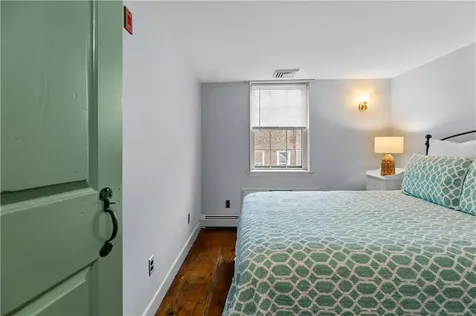 44 Bradford Street Bristol RI 02809