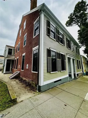 44 Bradford Street Bristol RI 02809