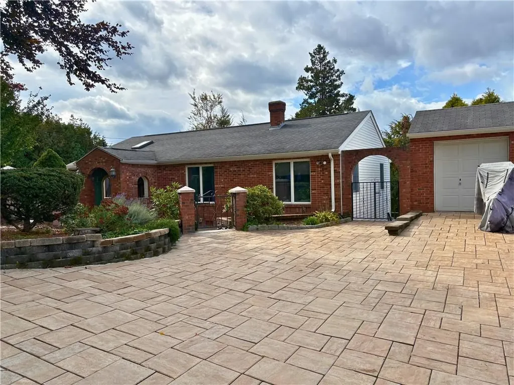 16 Tremont Street North Providence RI 02904