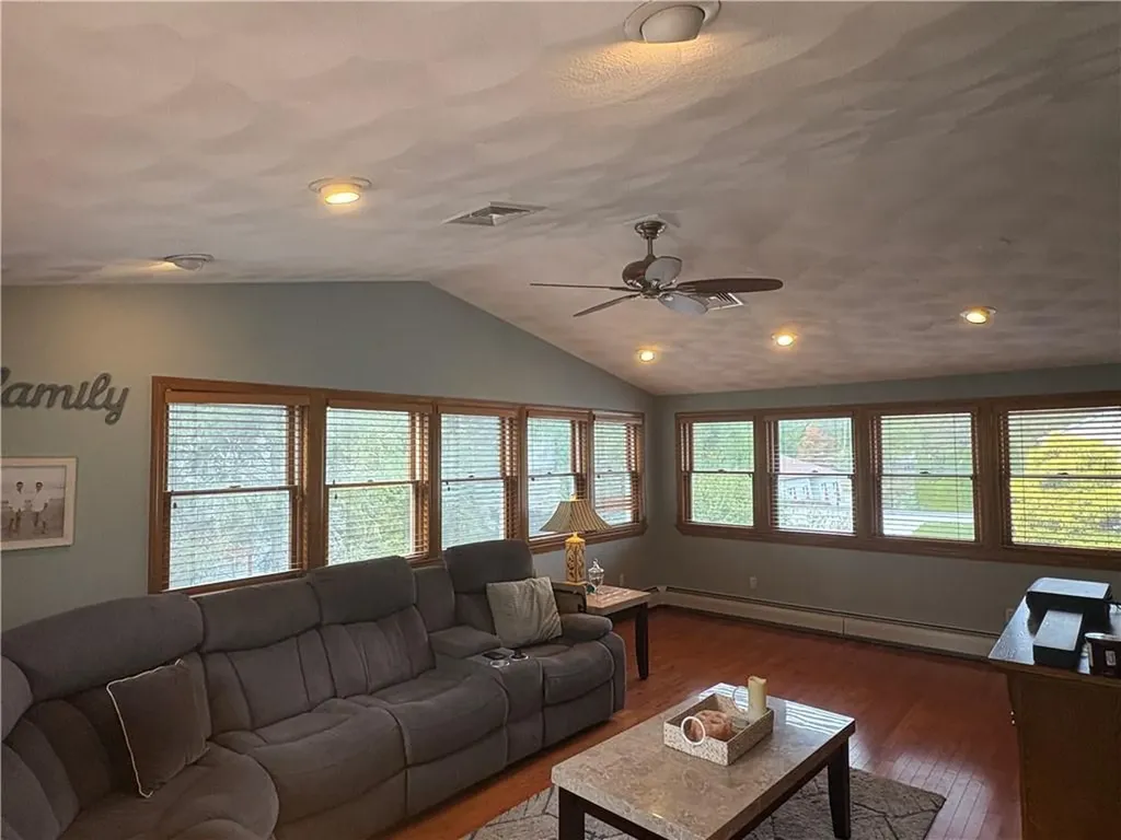 16 Tremont Street North Providence RI 02904