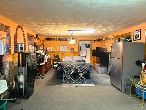 16 Tremont Street North Providence RI 02904