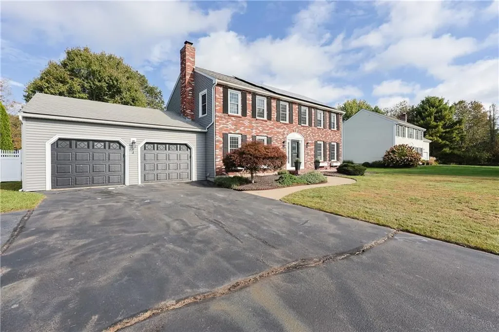 9 Hannah Drive Cumberland RI 02864