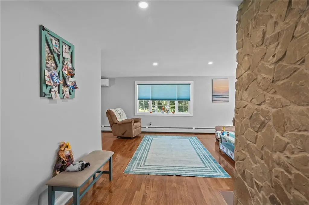 181 Highland Avenue Warwick RI 02886