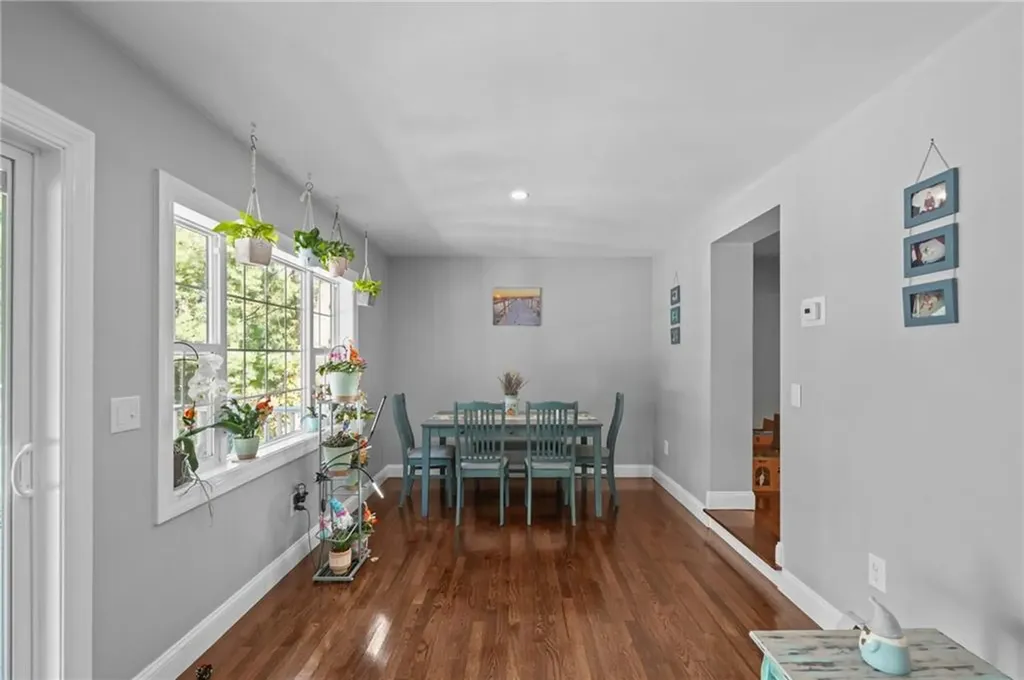 181 Highland Avenue Warwick RI 02886