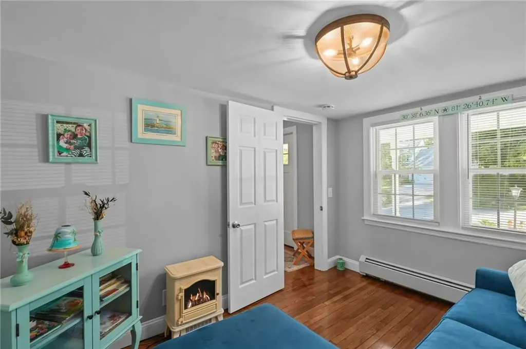 181 Highland Avenue Warwick RI 02886