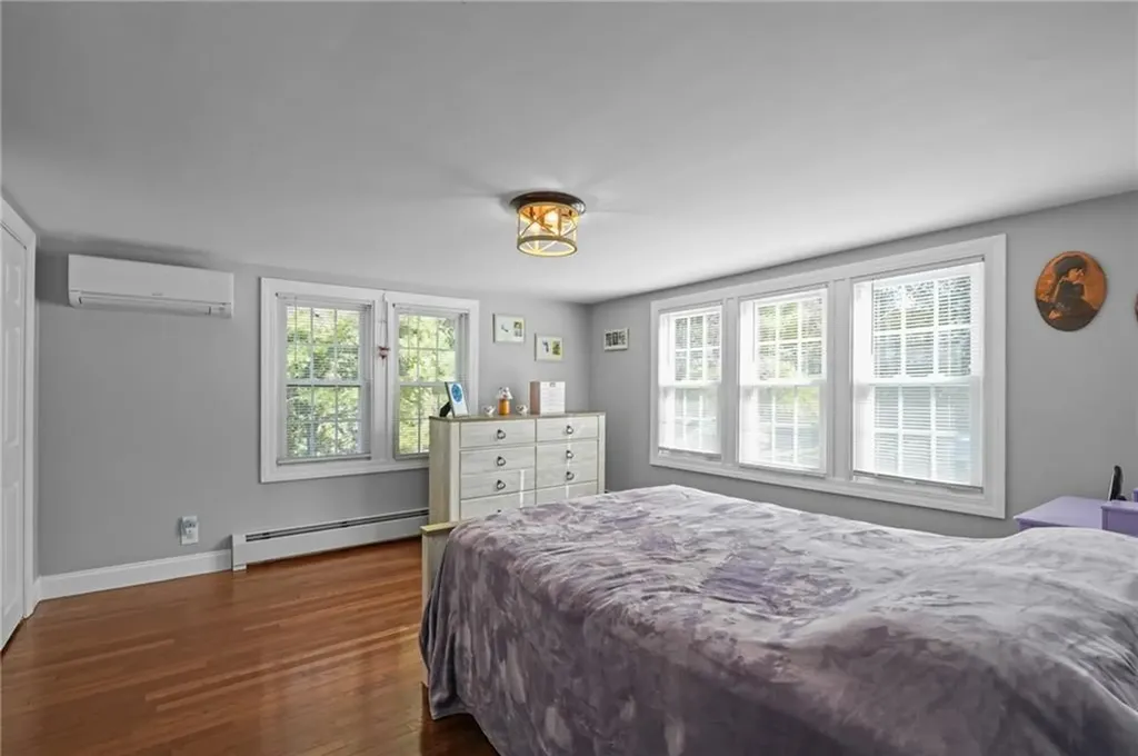 181 Highland Avenue Warwick RI 02886