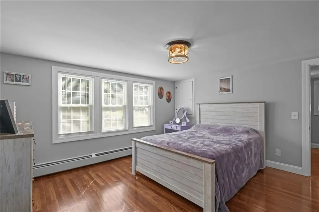 181 Highland Avenue Warwick RI 02886