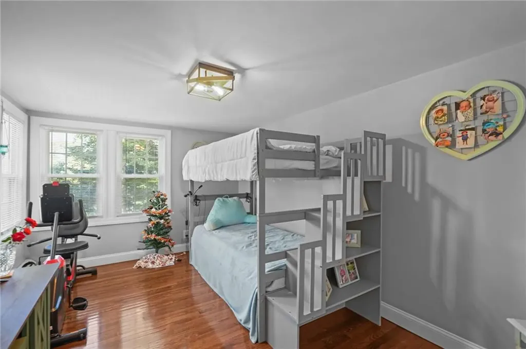 181 Highland Avenue Warwick RI 02886