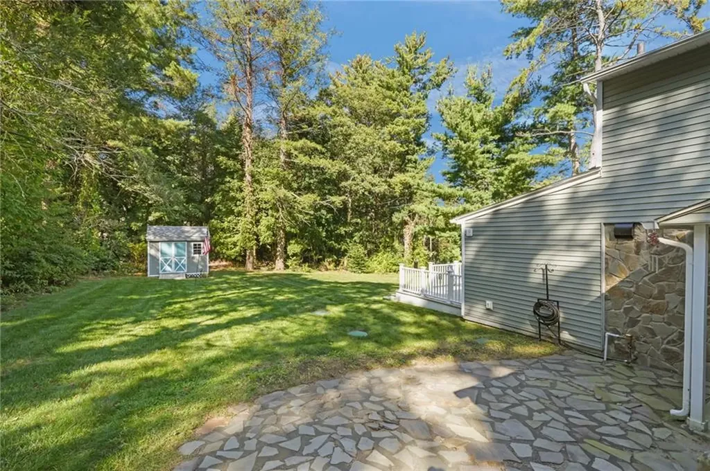 181 Highland Avenue Warwick RI 02886