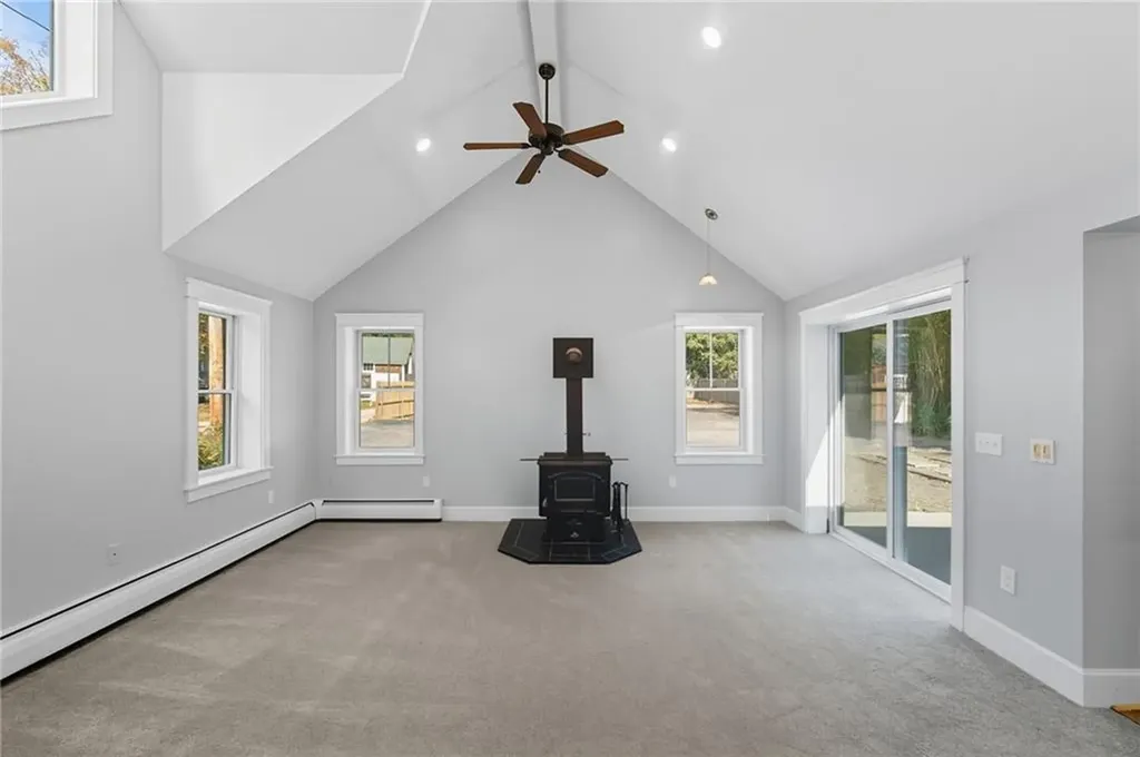 1107 Main Street Coventry RI 02816