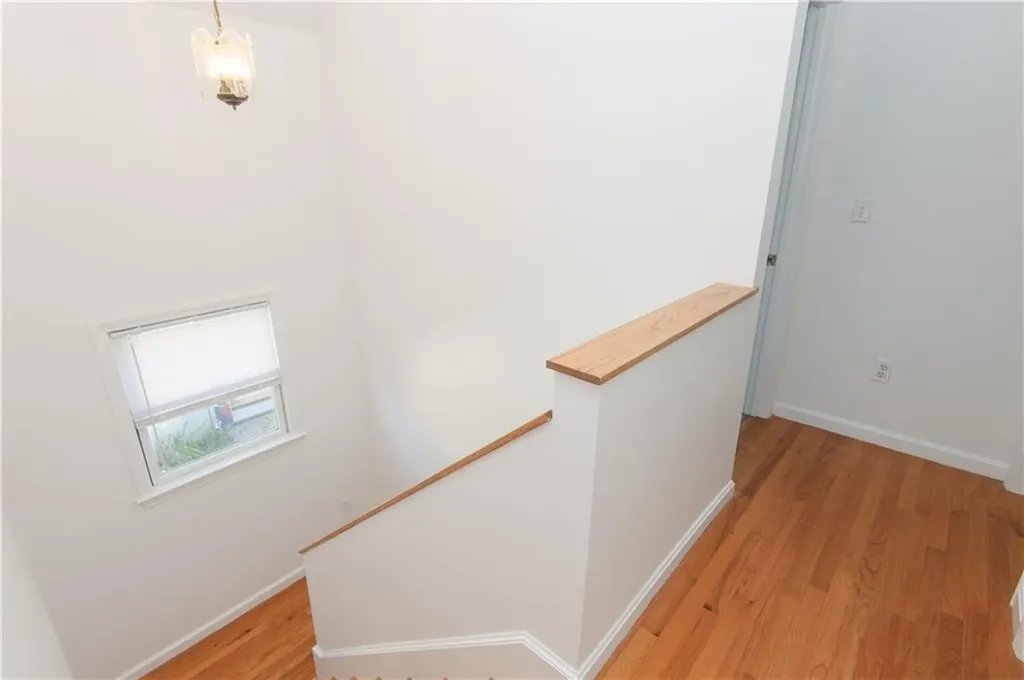 27 Fenner Avenue Newport RI 02840
