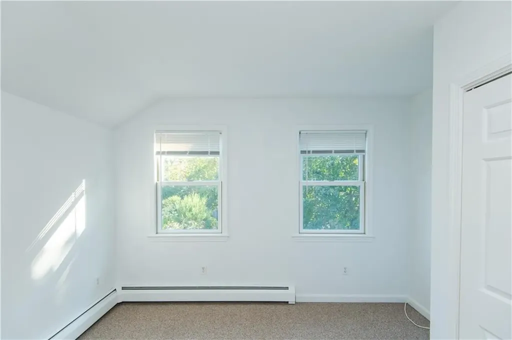 27 Fenner Avenue Newport RI 02840
