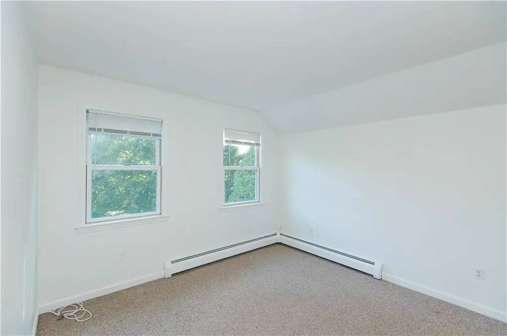 27 Fenner Avenue Newport RI 02840