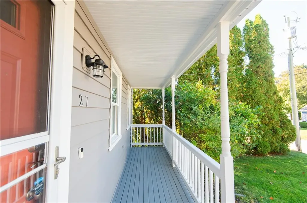 27 Fenner Avenue Newport RI 02840