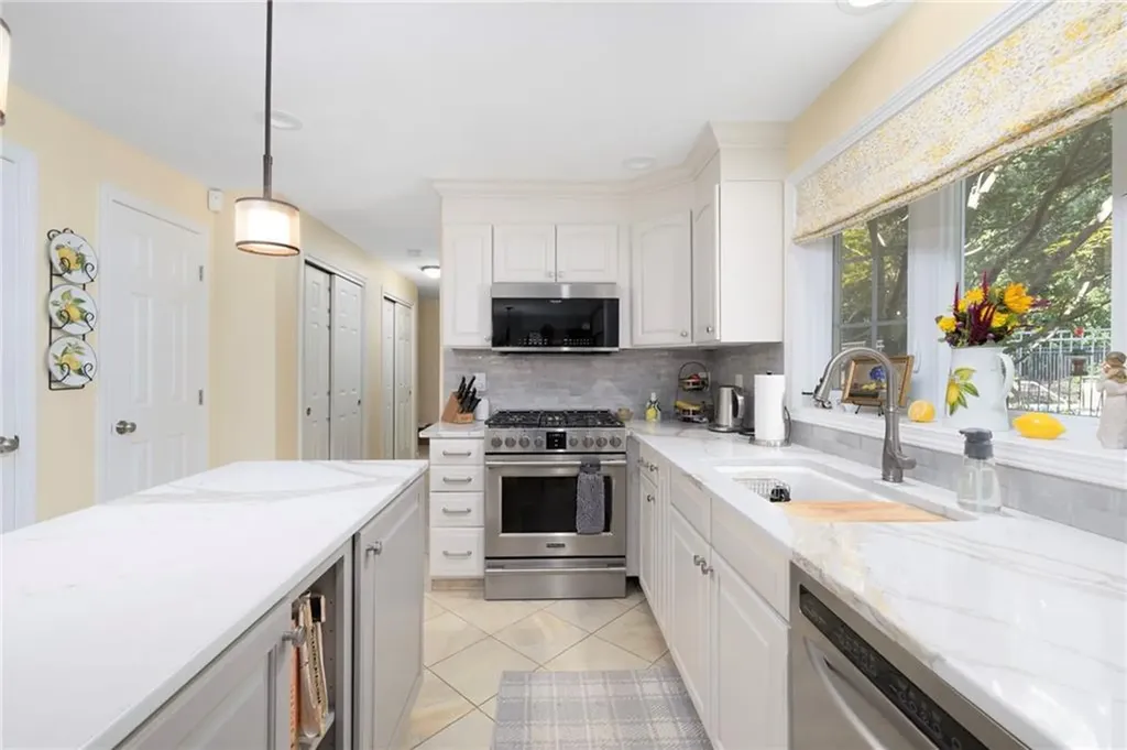 8 Princess Pine Road Lincoln RI 02865