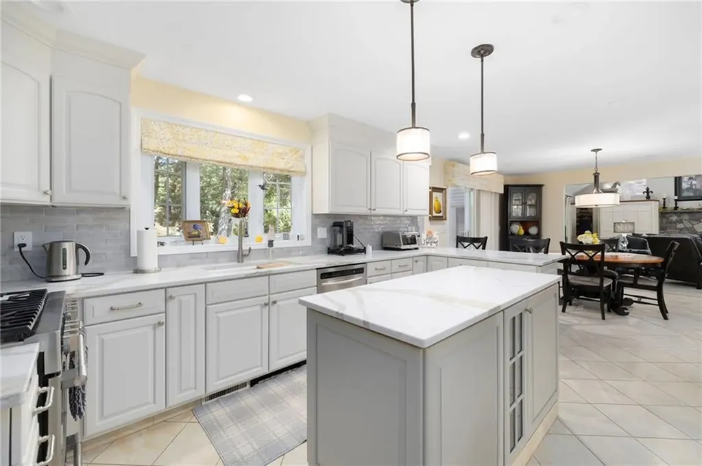 8 Princess Pine Road Lincoln RI 02865