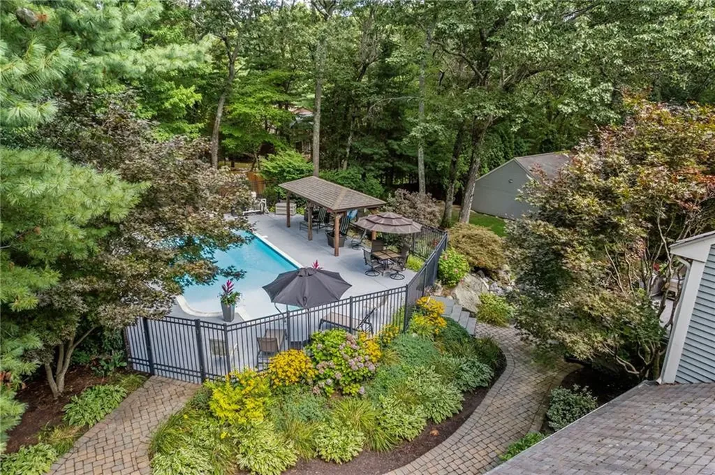 8 Princess Pine Road Lincoln RI 02865