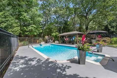 8 Princess Pine Road Lincoln RI 02865