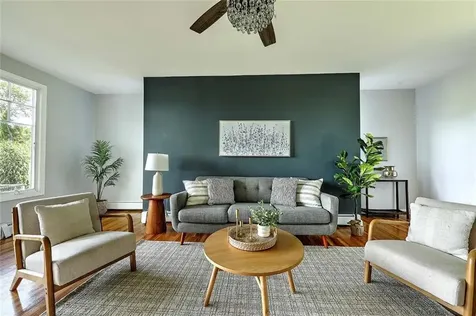 4 Buckingham Street Barrington RI 02806